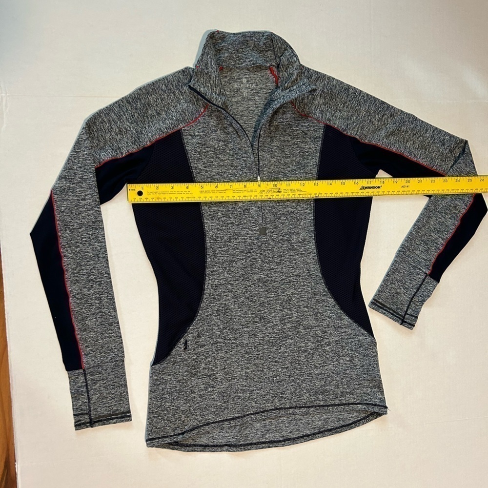 Athleta active1/2 zipper long sleeve‎ pull over top navy,gray, red. Size XS. G13 - Picture 2 of 8
